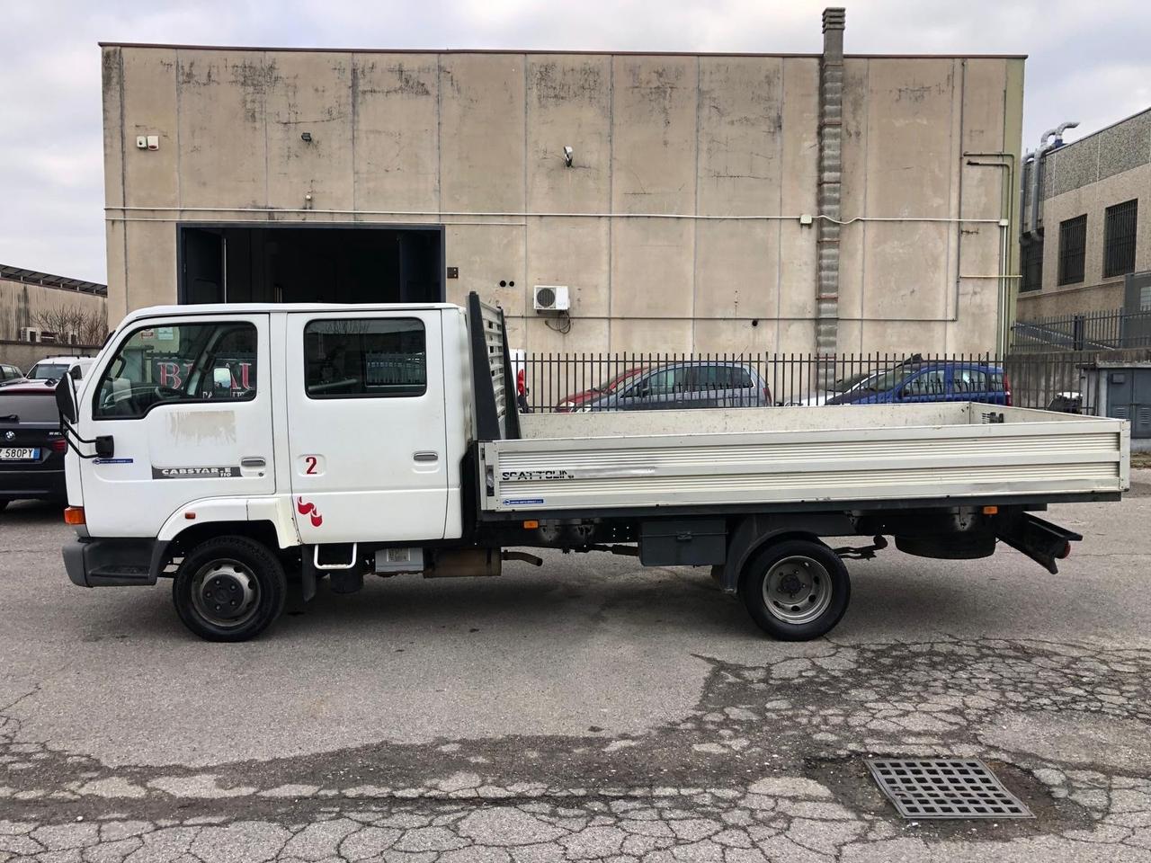 Nissan cubstar 6 posti doppia cabina