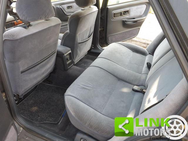 FORD Scorpio 2.0i Twin Cam 5 porte Ghia con impianto GPL