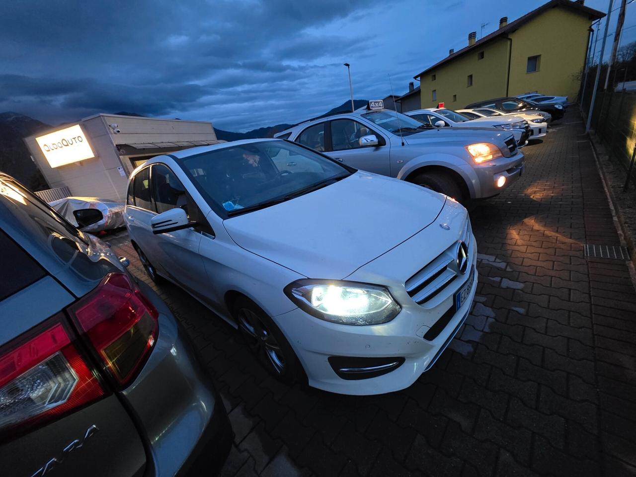 Mercedes-benz B 180 Premium perfetta e garantita 12 M