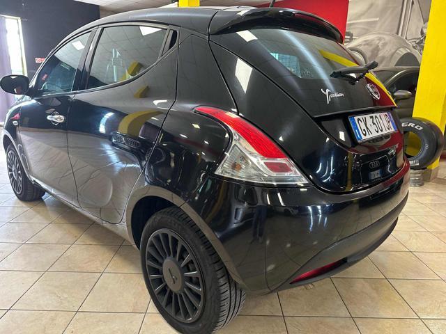 LANCIA Ypsilon 1.0 5 porte S&S Hybrid