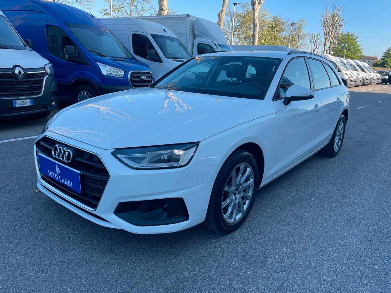 Audi A4 Avant 30 TDI/136 CV S tronic Business