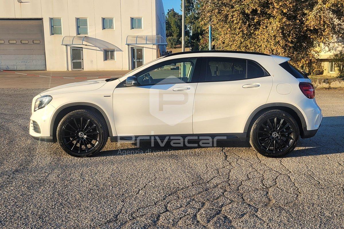 MERCEDES GLA 200 d Automatic 4Matic Premium