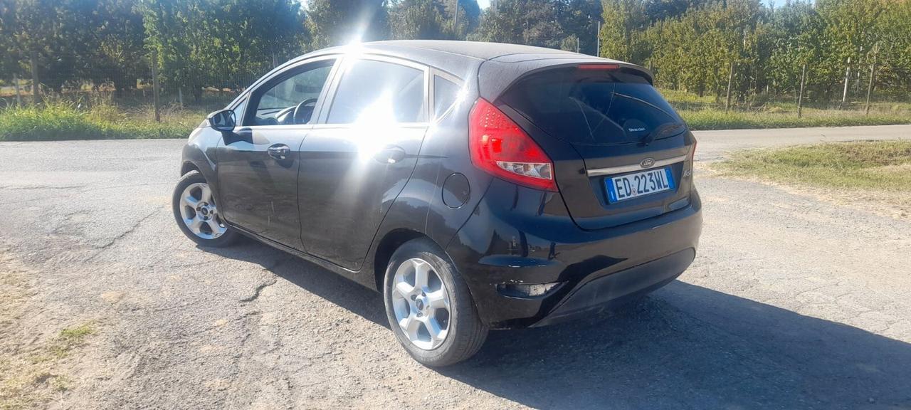Ford Fiesta 1.2 82 CV 5 porte Titanium