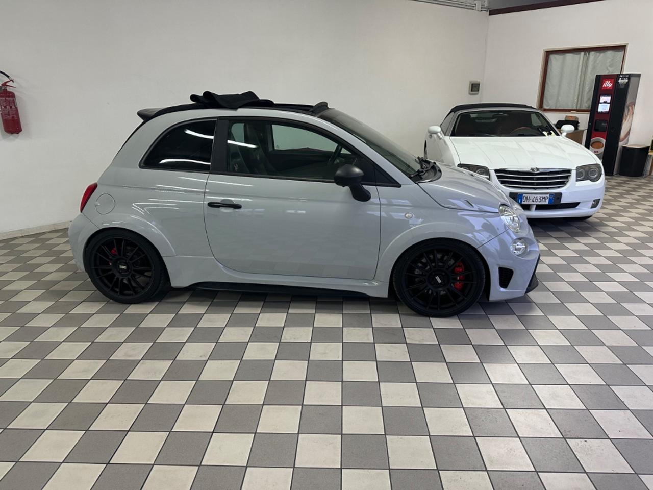 Abarth 595 1.4 Turbo 300 Cavalli