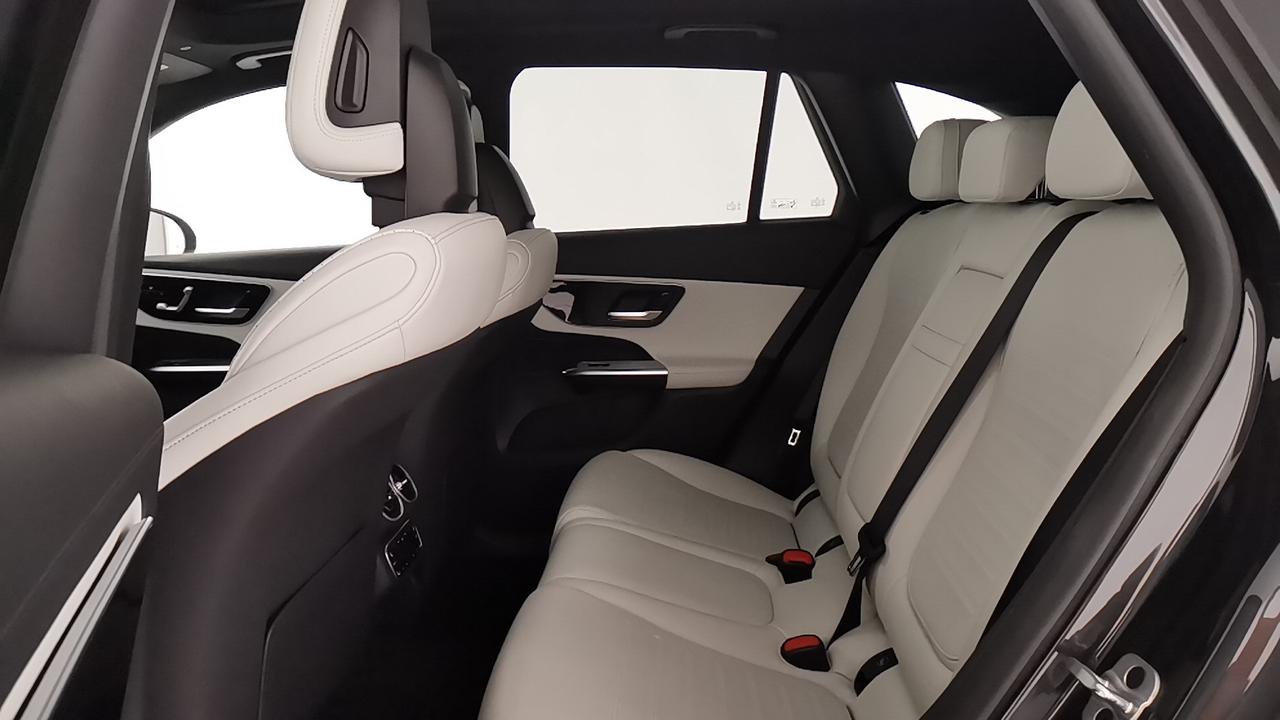 Mercedes-Benz GLC - X254 - GLC 220 d AMG Line Premium Plus 4matic auto