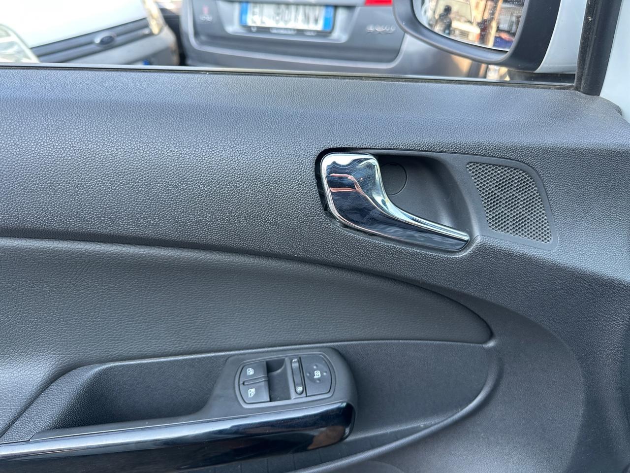 Opel Corsa 1.2 Benzina (Garanzia 24 Mesi)