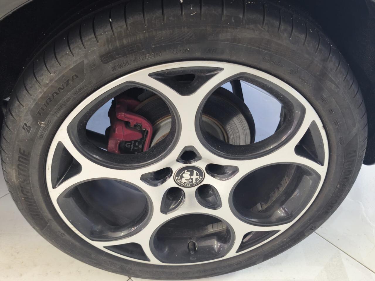 Alfa Romeo Tonale 1.6 diesel 130 CV TCT6 Veloce