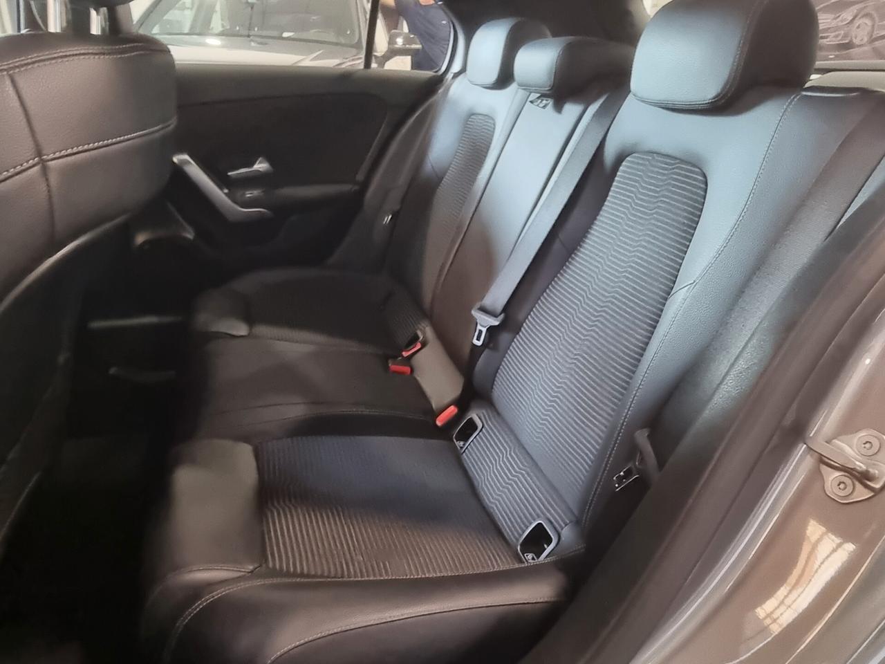 Mercedes-benz A 180 d Automatic Business