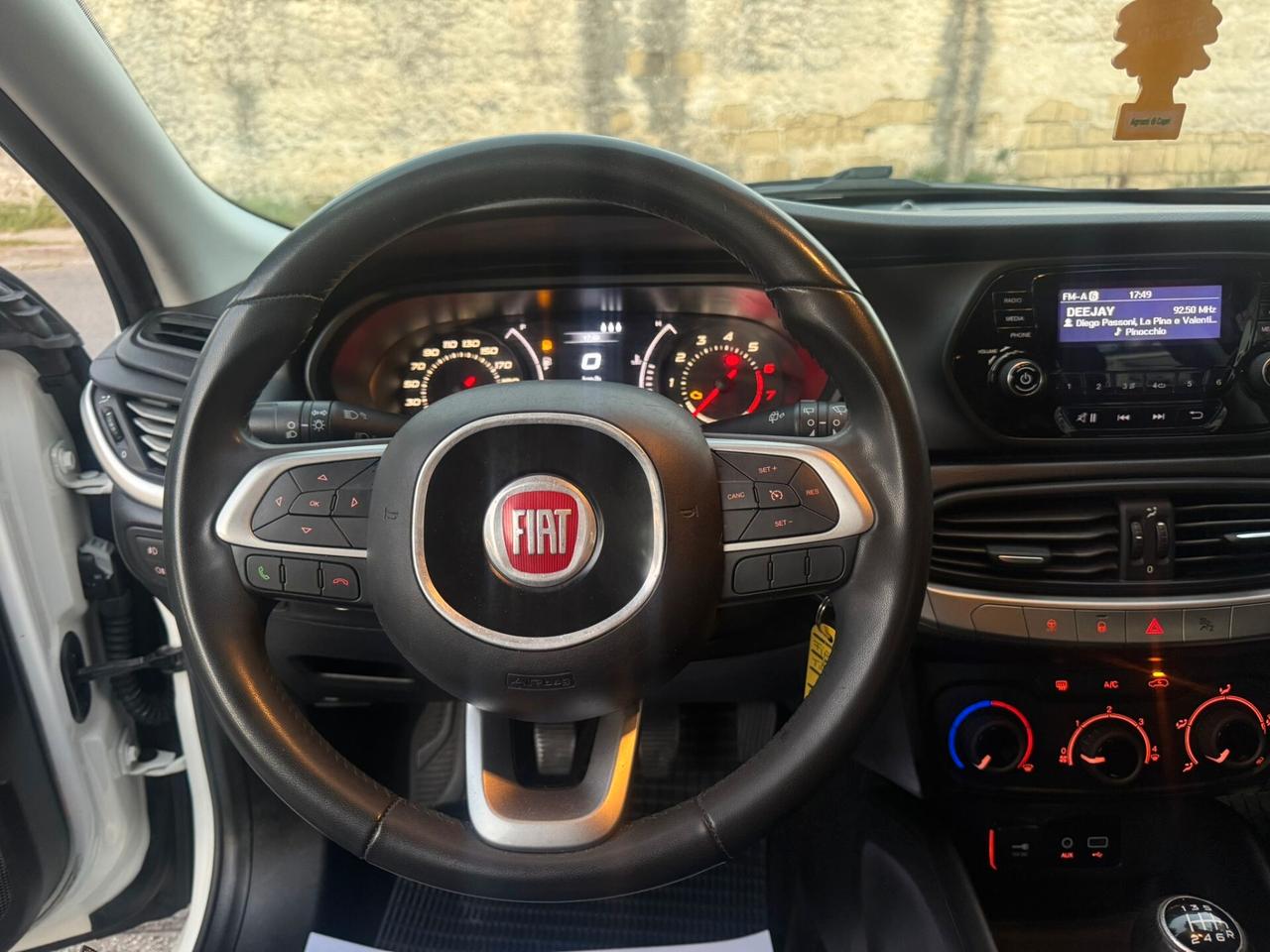 FIAT TIPO 1.4 95 CV GPL LOUNGE 2017