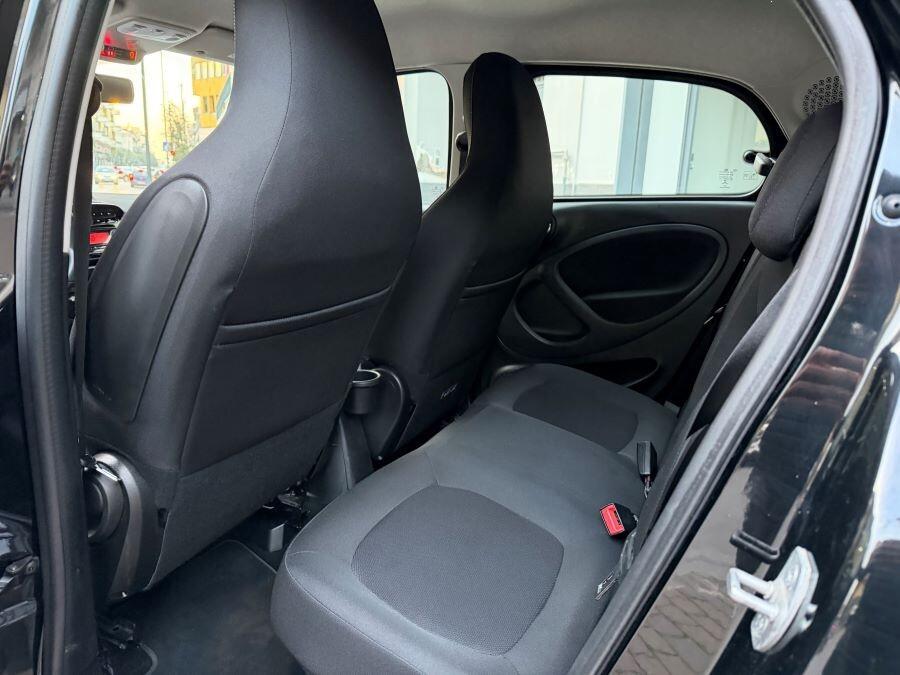 SMART FORFOUR 1.0 AUTOM PASSION CERTIFICATA NUOVA