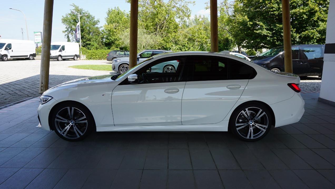 BMW 320 d mhev 48V xdrive Msport auto