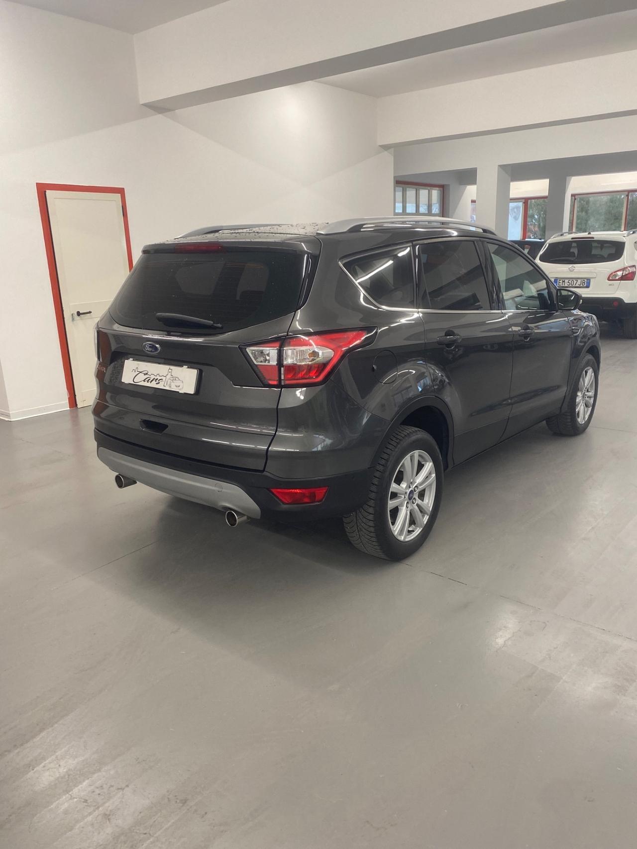 Ford Kuga 1.5 TDCI 120 CV S&S 2WD Powershift ST-Line