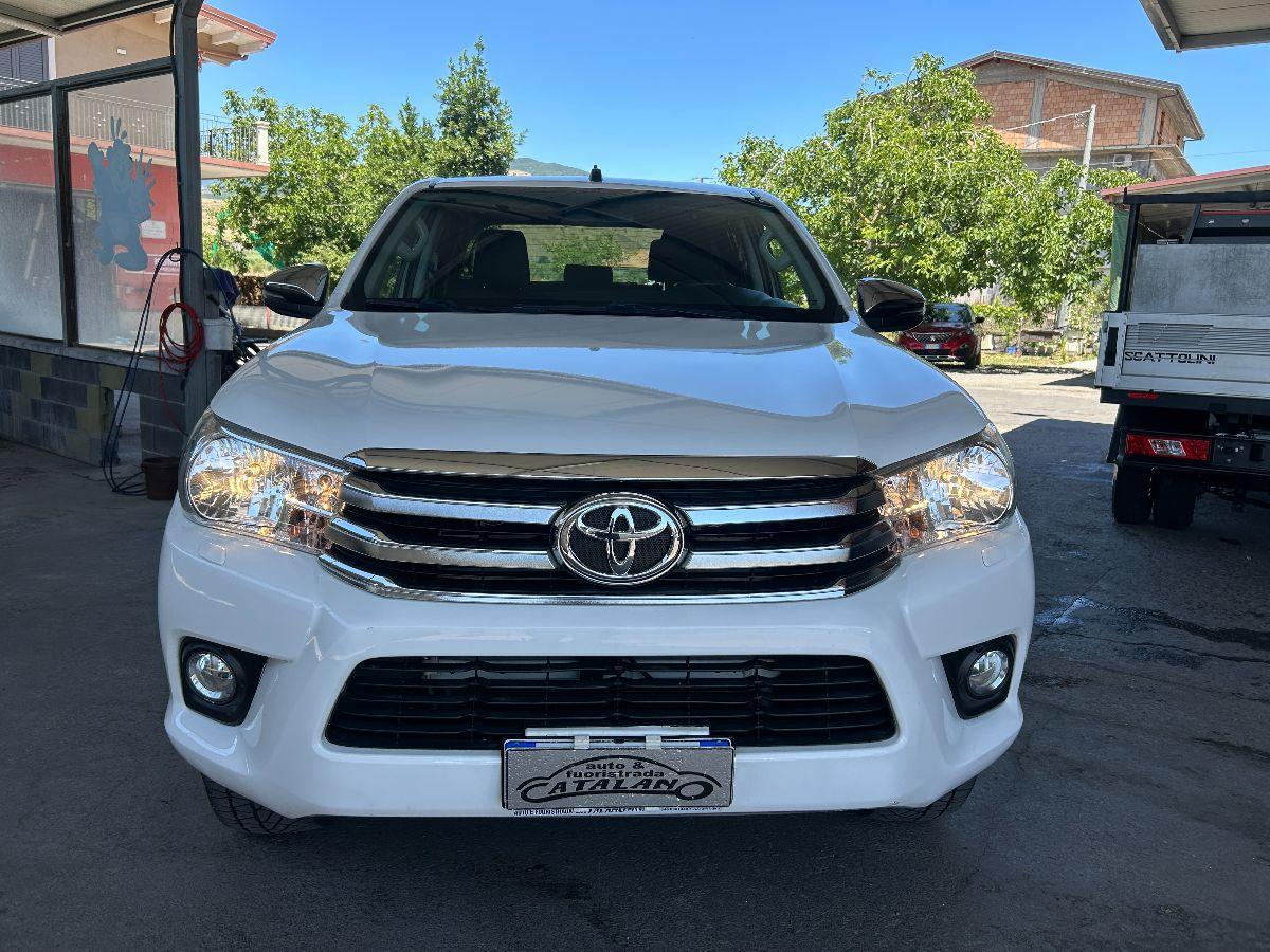 TOYOTA - Hilux 2.4 d-4d 4x4 EXECUTIVE TELECAMERA