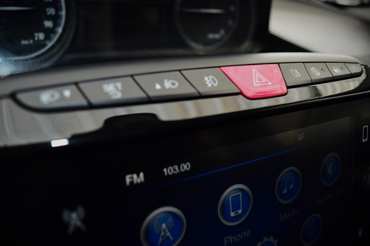 Lancia Ypsilon 1.0 Firefly Hybrid 70 cv Gold