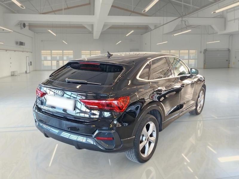AUDI Q3 SPORTBACK 35 TDI S tronic Business Plus