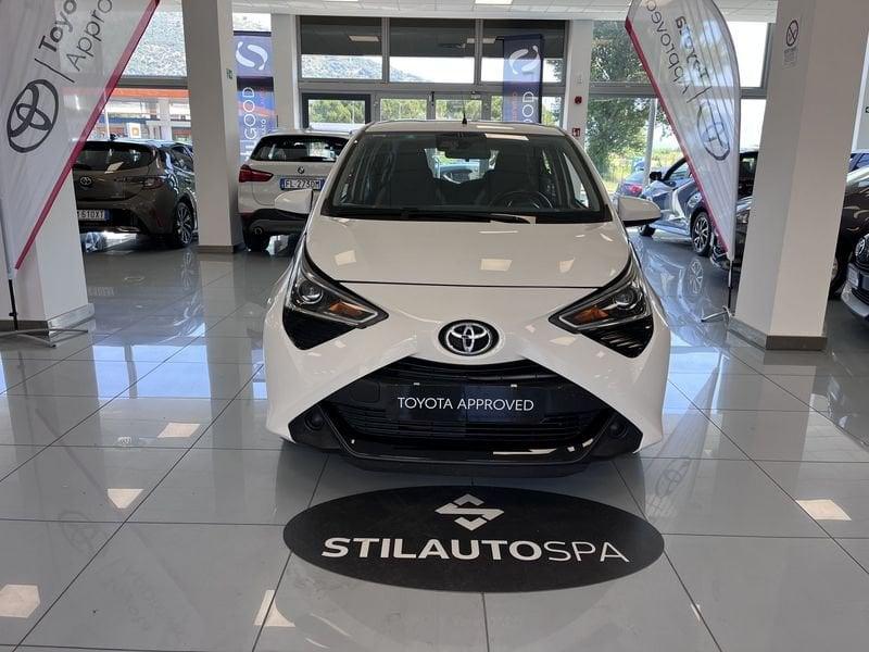 Toyota Aygo Aygo Connect 1.0 VVT-i 72 CV 5 porte x-play