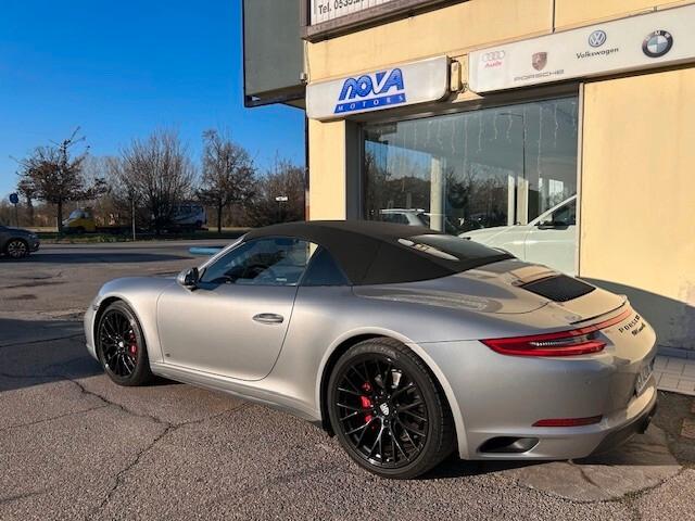 Porsche 911 Carrera 4S Cabriolet PDK Interni heritage design