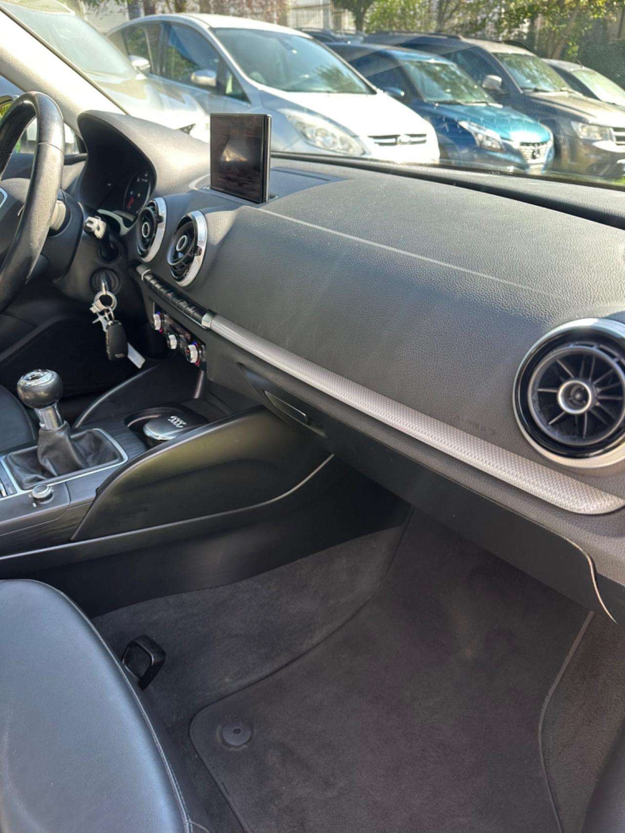 Audi A3 1.6 TDI SLINE KMCERT GARANZ UNICOPR