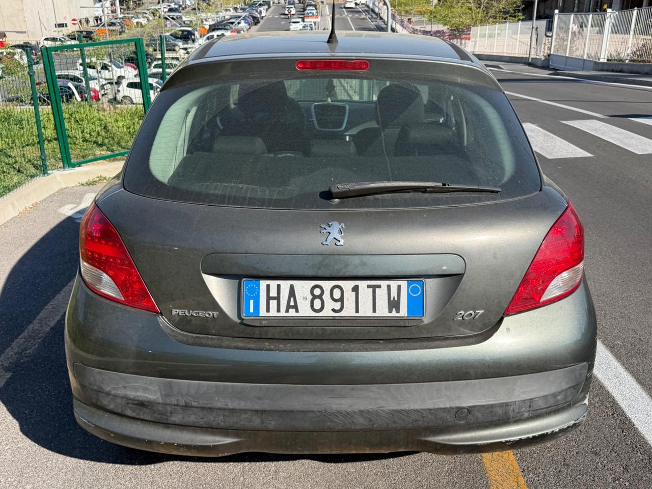 Peugeot 207 1.4 HDi 70CV 5p. Active