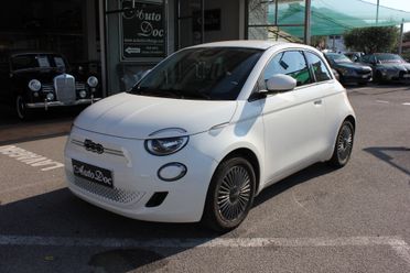 Fiat 500 500e Berlina 42 kWh Icon