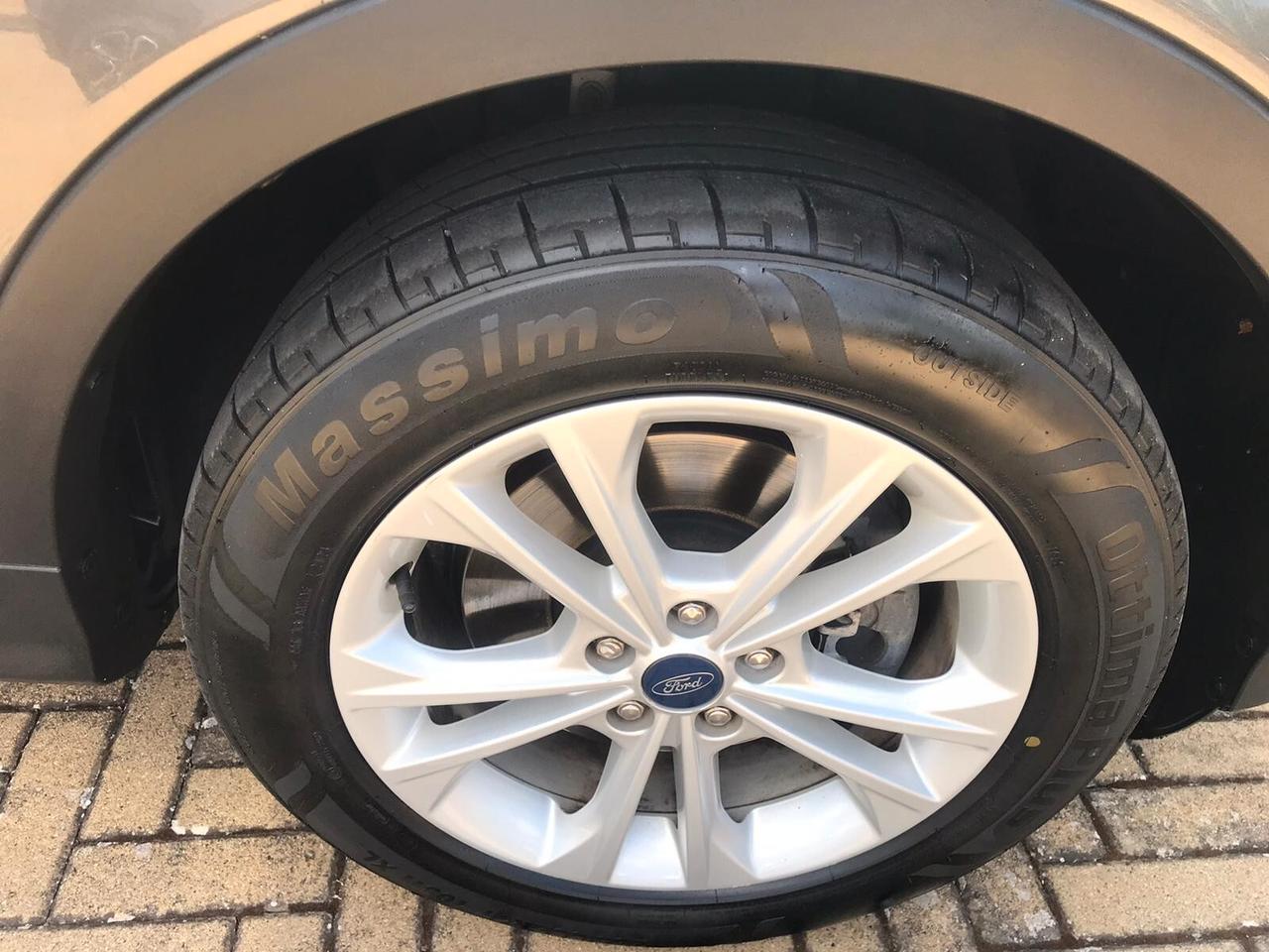 Ford Kuga 1.5 TDCI 120 CV S&S 2WD Titanium