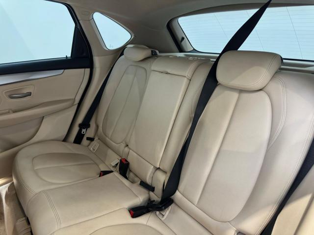 BMW 218 d Active Tourer Advantage
