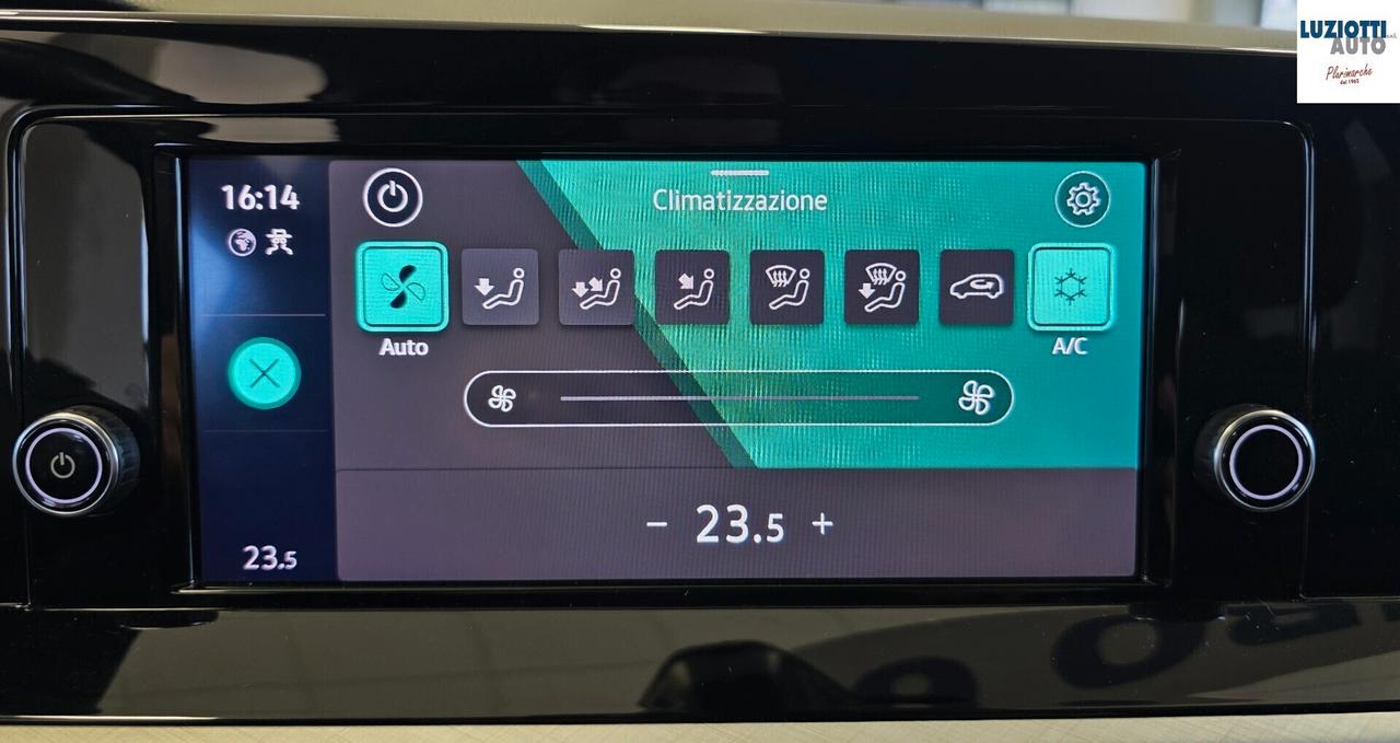 Volkswagen Golf 8 1.0 TSI 110CV LIFE