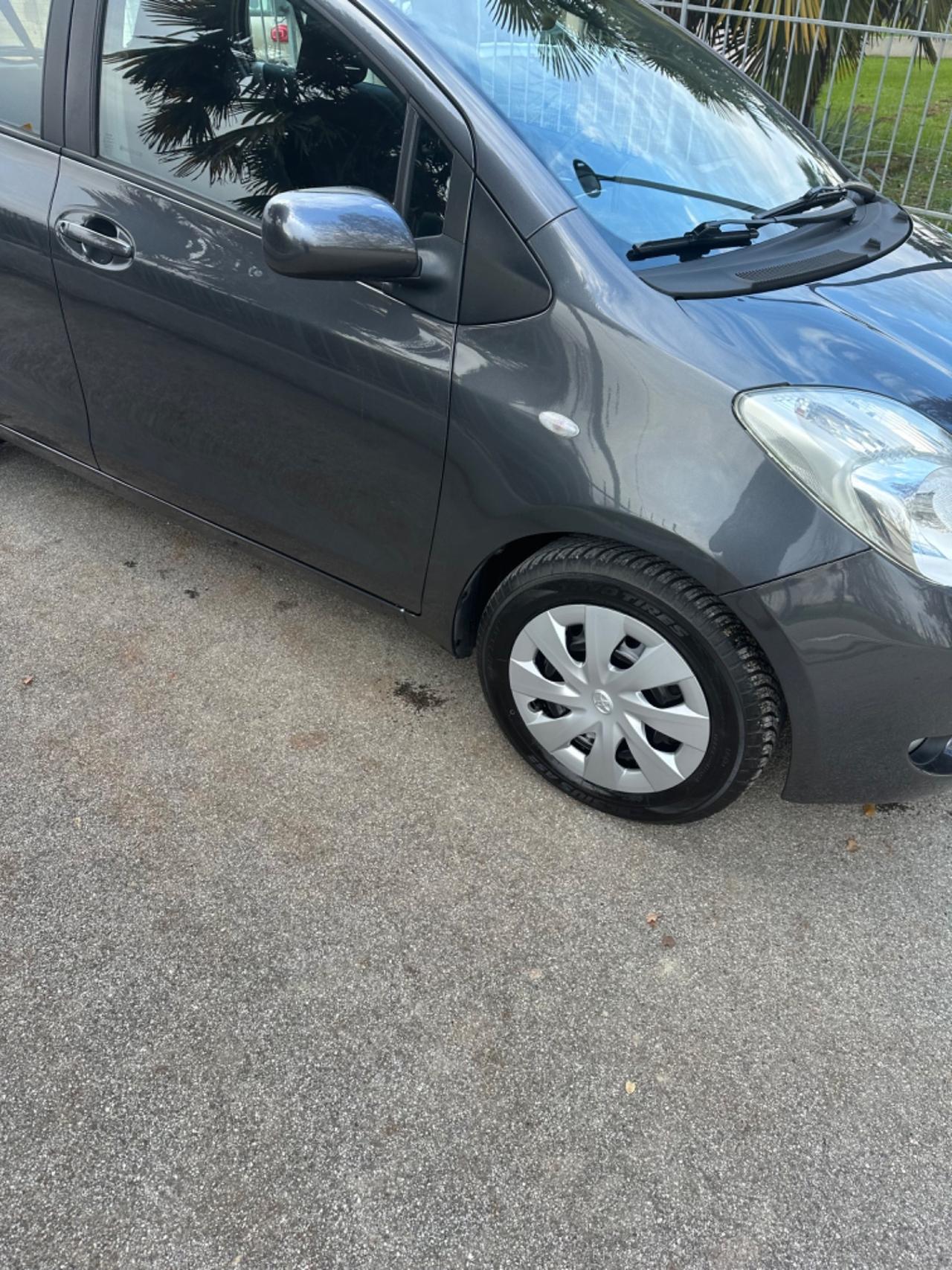 Toyota Yaris 1.3 5 porte