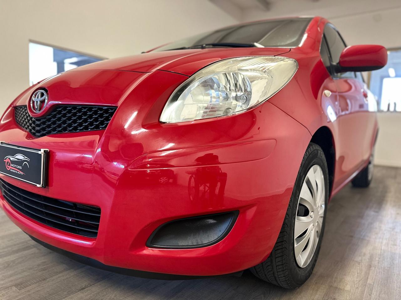 Toyota Yaris 1.0 5 porte Now NEOPATENTATI