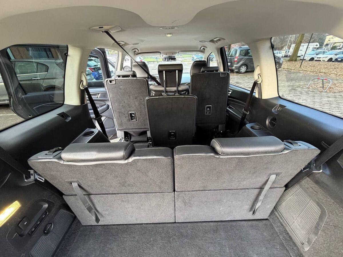 Ford Galaxy 2.0 tdci Titanium Business s&s 150cv 7 POSTI!