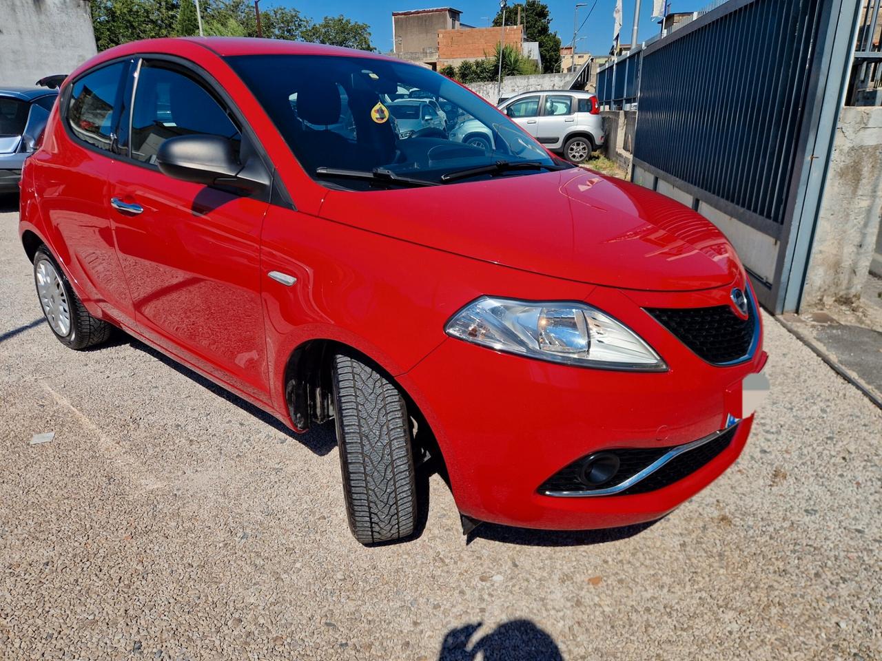 Lancia Ypsilon 1.2 69 CV 5 porte Silver-2018