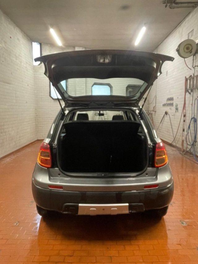 FIAT Sedici 2.0 MJT 16V DPF 4x4 Emotion