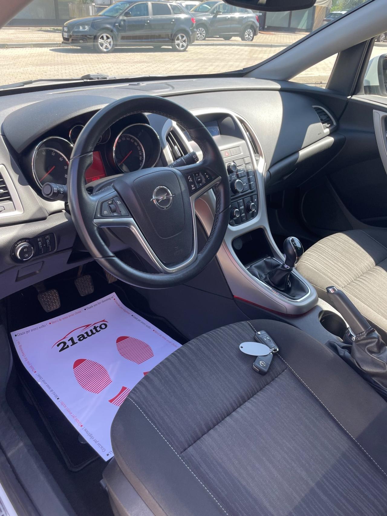 Opel Astra 1.4 100CV 5 porte Cosmo