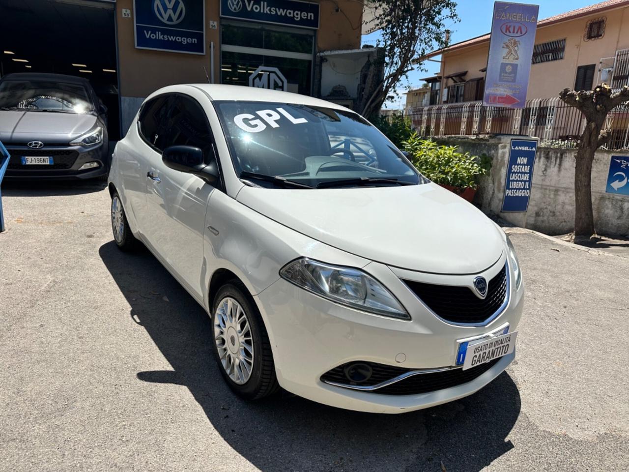 Lancia Ypsilon 1.2 69 CV 5 porte GPL Ecochic Gold