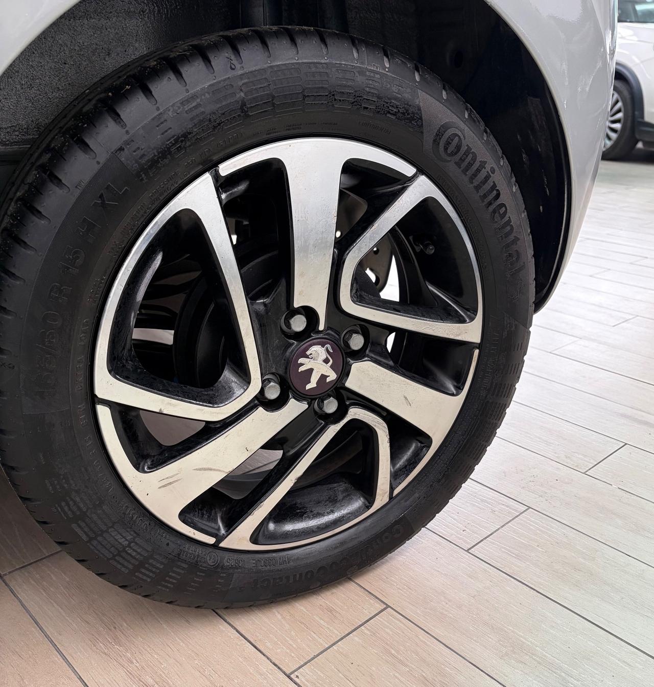 Peugeot 108 1.2 Allure Top!