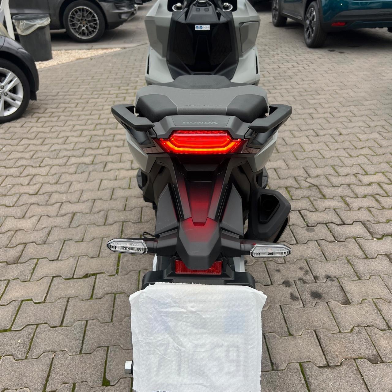 Honda X-ADV 750 SPORT