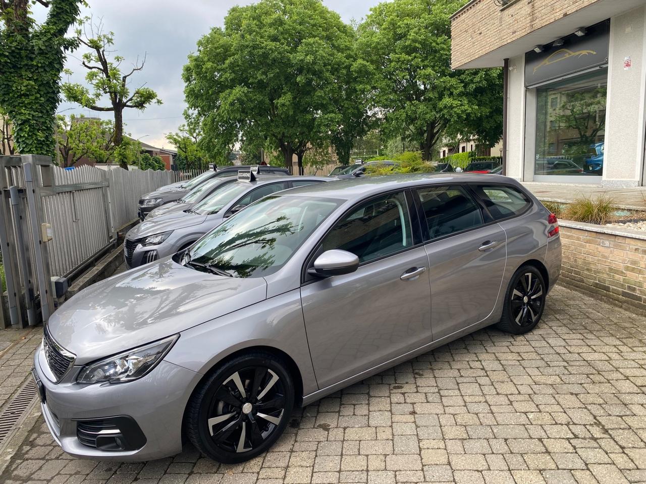 Peugeot 308 BlueHDi 100 S&S SW Active