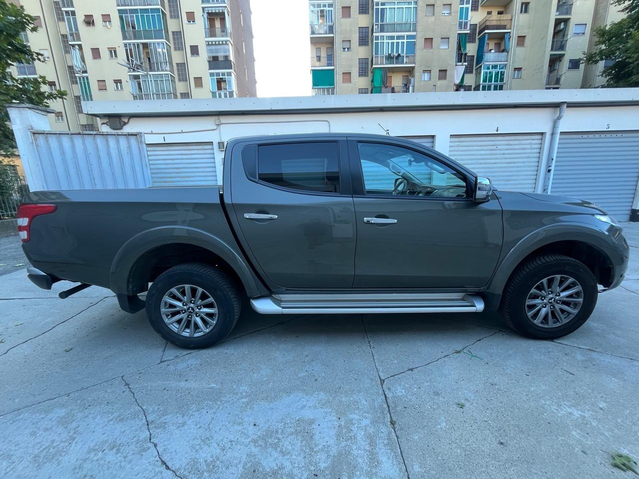 Mitsubishi L200 2.4 DI-D/154CV Double Cab Intense Navi MGN