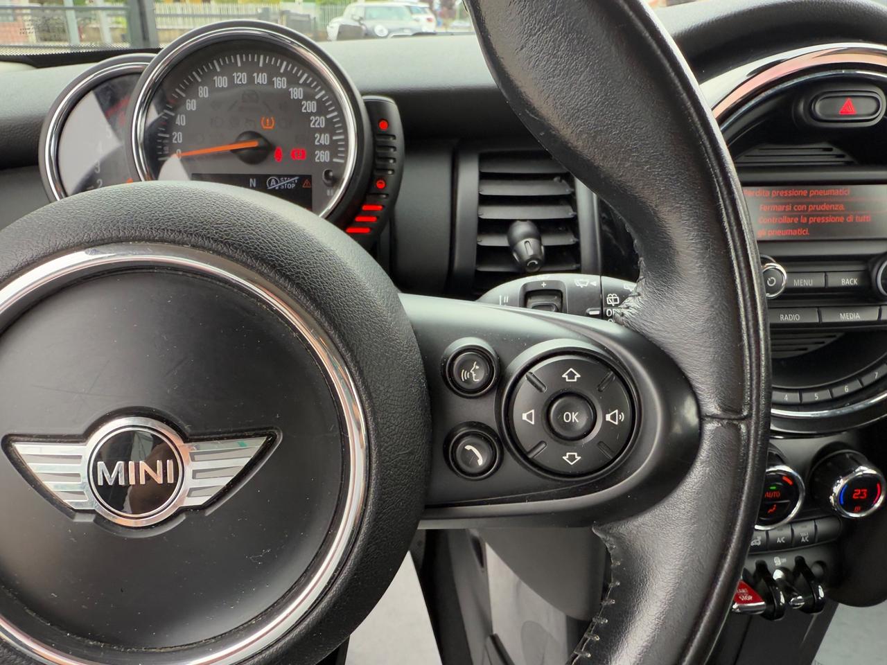 Mini 1.5 Cooper D 5 porte OK NEOPATENTATI EURO6