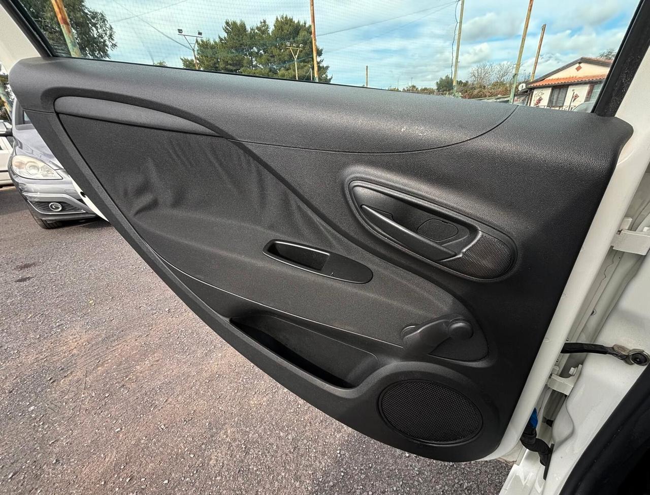 Fiat Punto 1.3 MJT II 75 CV 5 porte Lounge