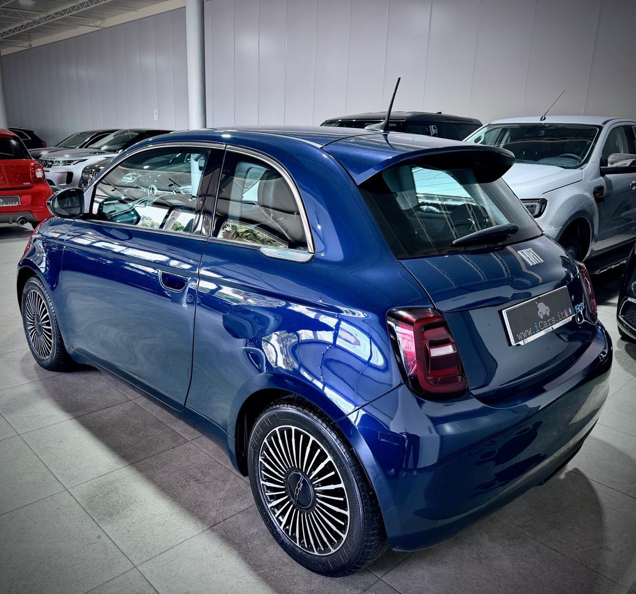 Fiat 500e Berlina 42 kWh Icon