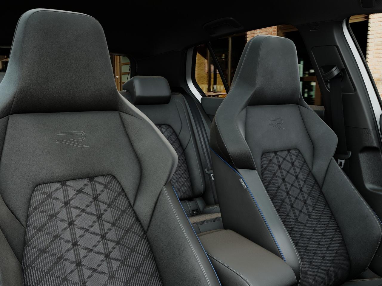 Volkswagen Golf 2.0 tdi r-line plus 150cv dsg