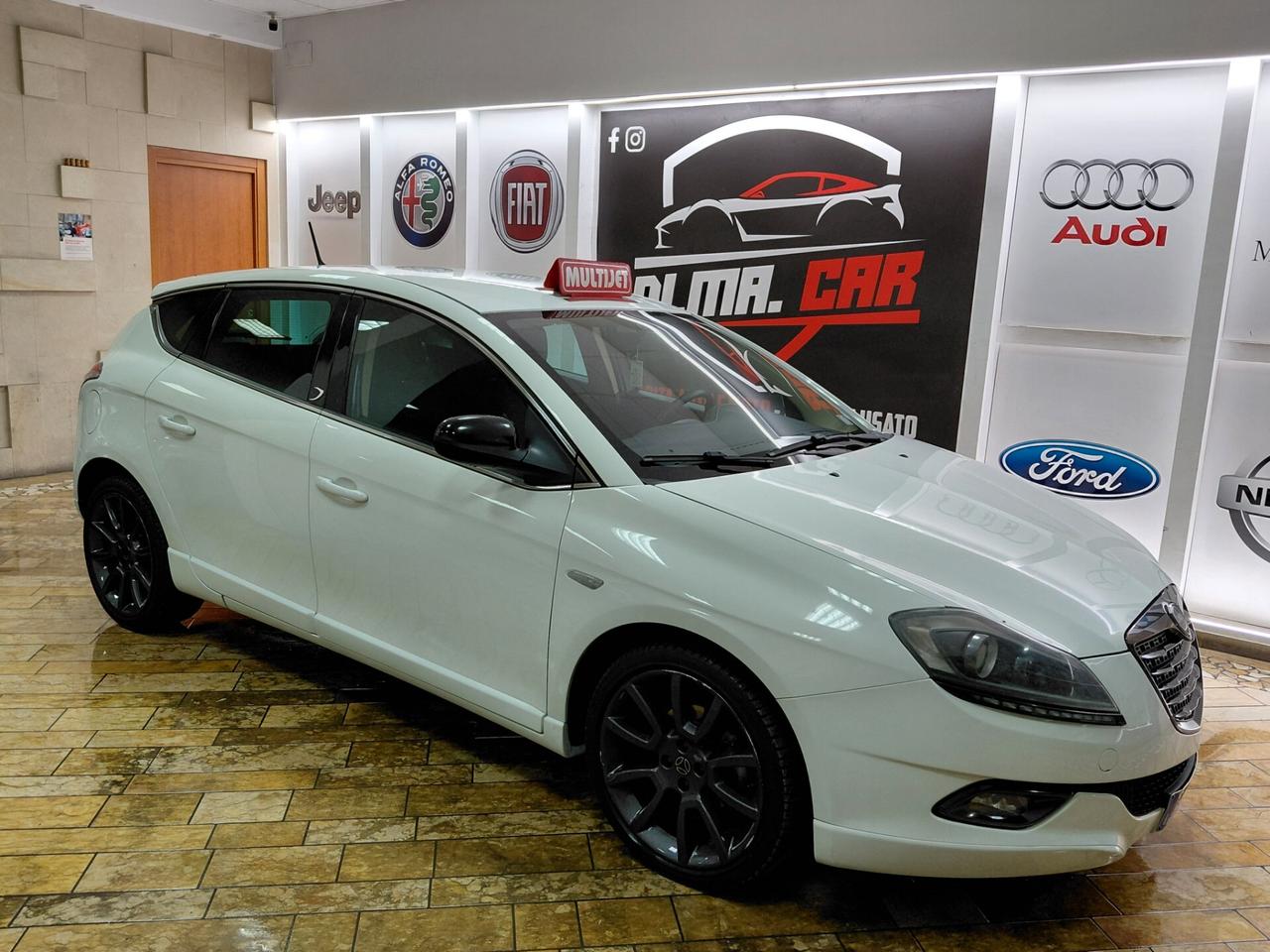 Lancia Delta 1.6 MJT DPF S MOMO DESIGN 2013