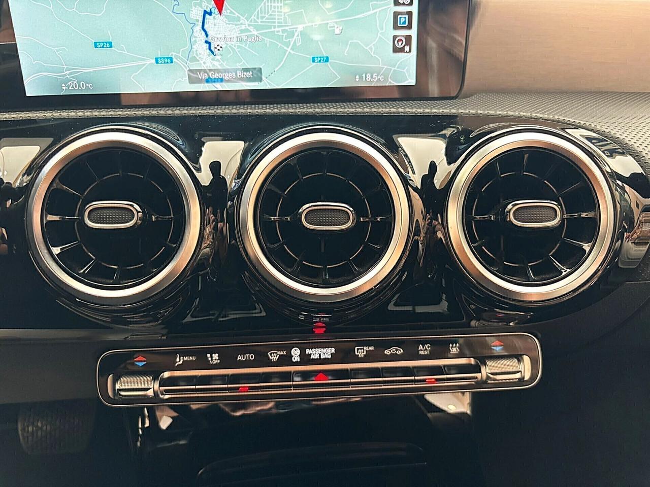 Mercedes A 250e Hybrid ** solo 82.000 km **