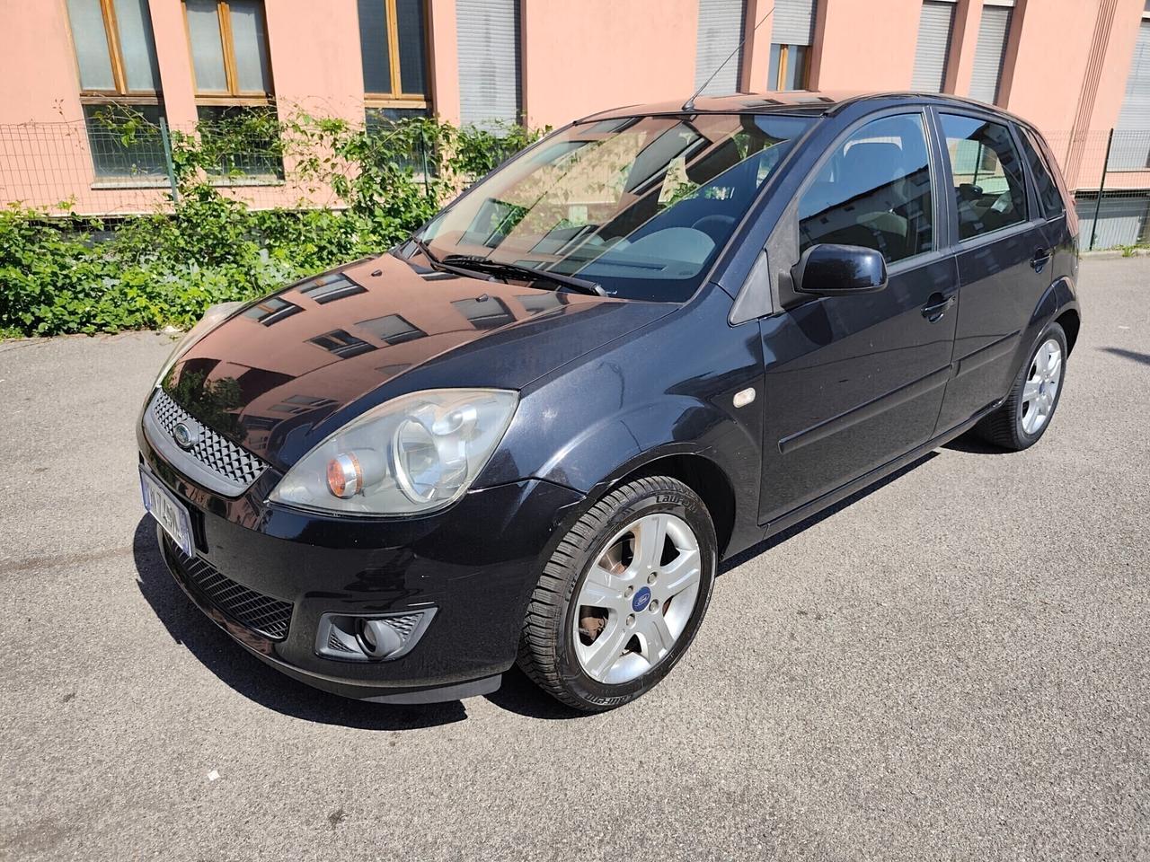Ford Fiesta 1.2 Benz GPL 5 porte