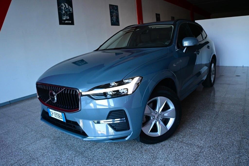 VOLVO XC60 2.0D 197CV B4 (D) AUTOMATIC CORE ( FARI LED - COCKPIT - CRUISE - NAVI - PDC - TELECAMERA POST. - CERCHI 18 )