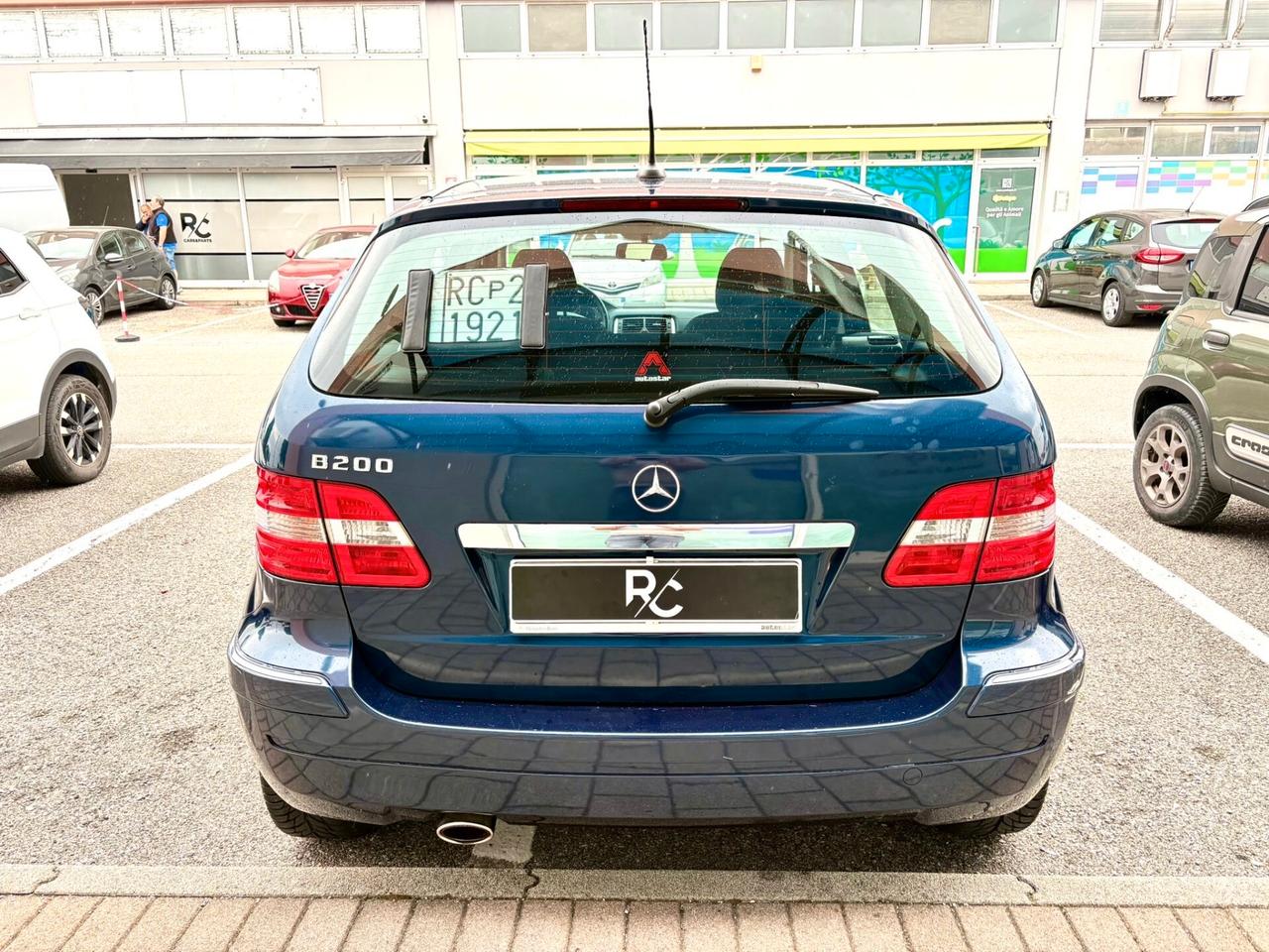 Mercedes-benz B 200