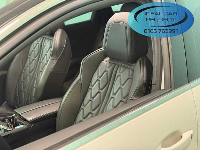 Peugeot 3008 Hybrid4 300 e-EAT8 GT Pack