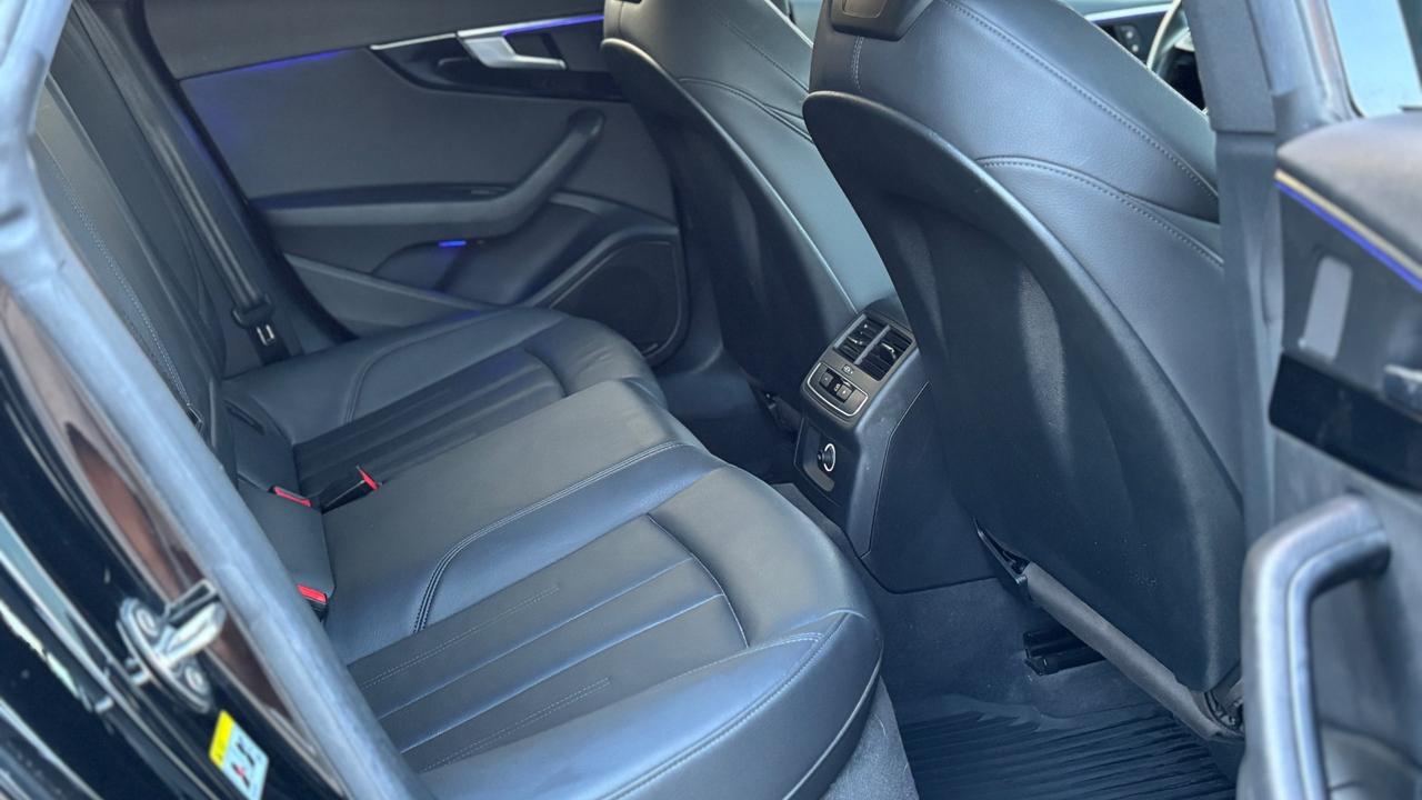 Audi A5 BlackPiano 40 TDI quattro Sline