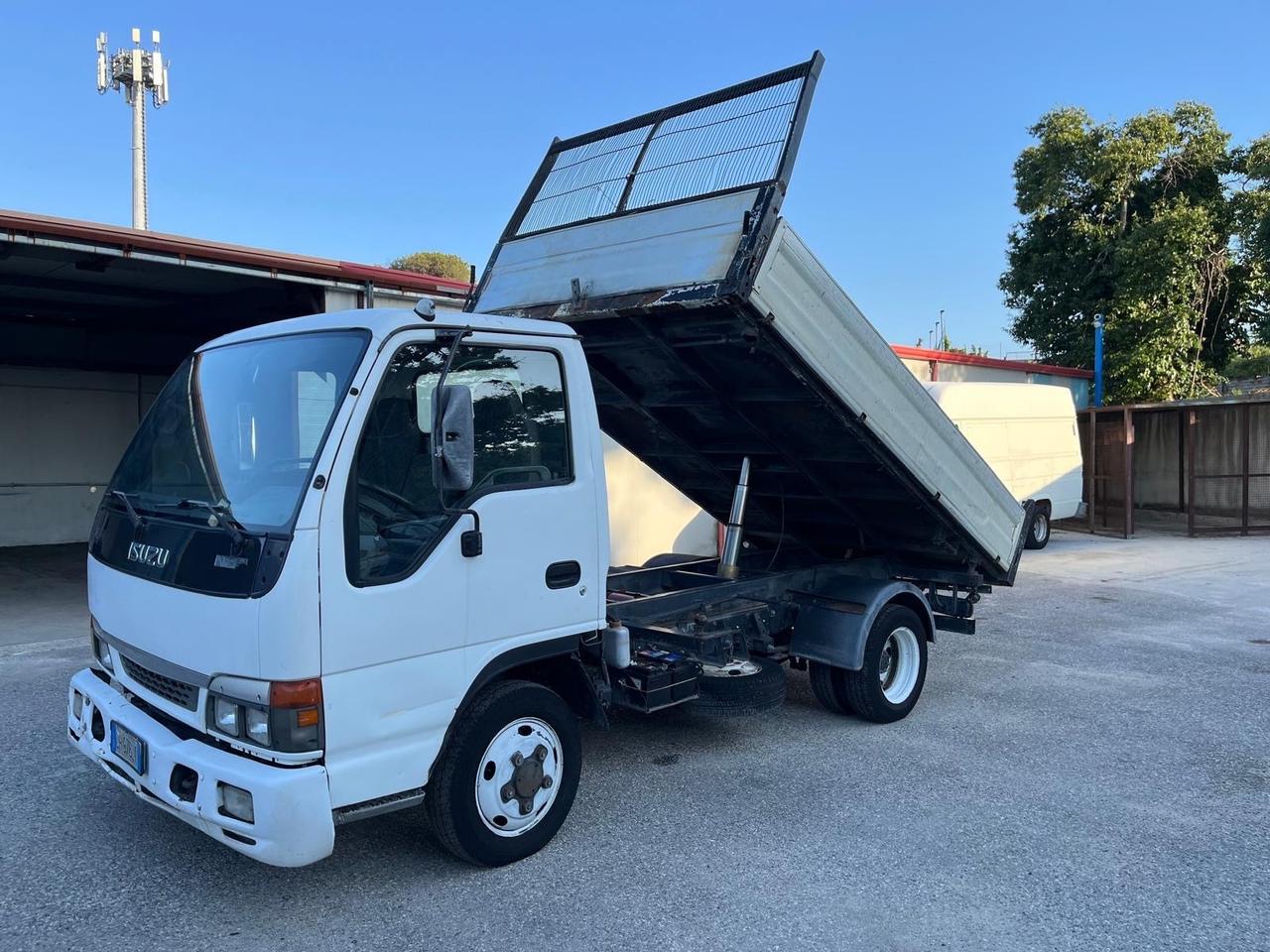 Isuzu “NPR77” cassone/rib.-3.0 TD-2003